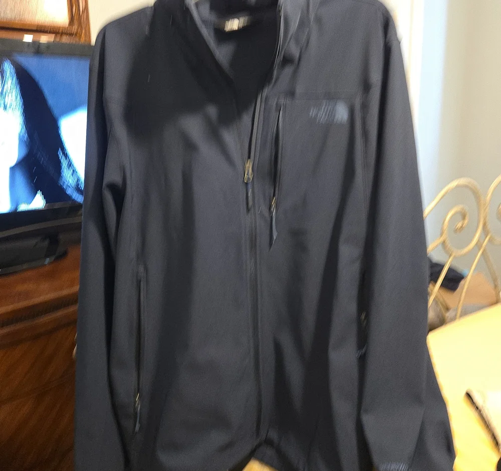 The North Face Men’s Dark Navy Lightweight Zip Jacket Size